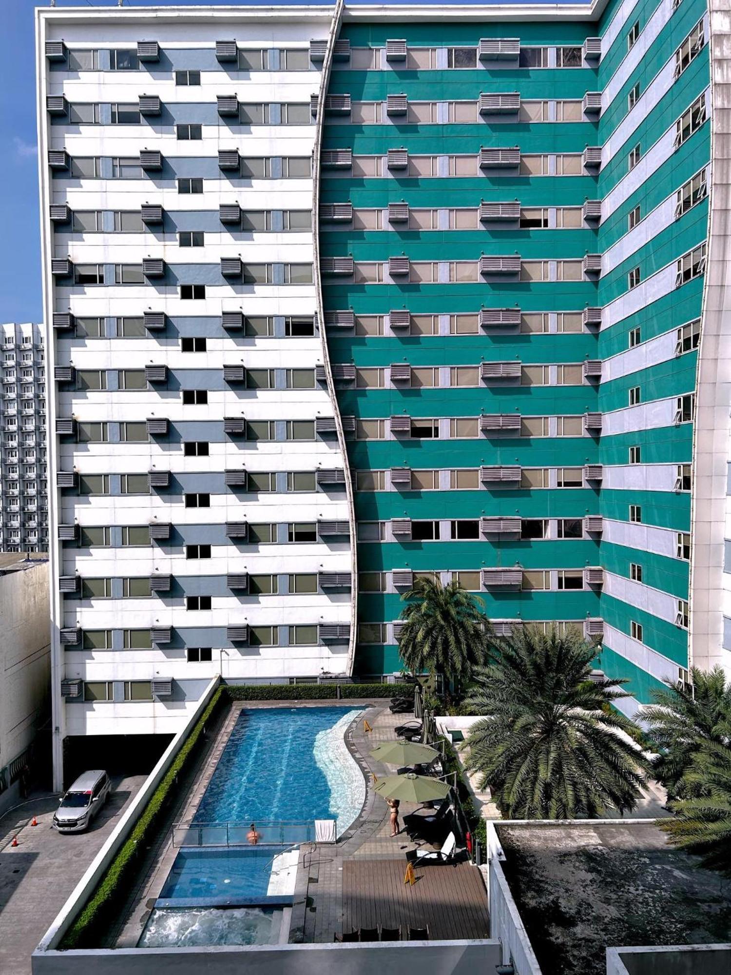 Cozypura Staycation Near Moa, Airport , With Free Fast Wifi, Netflix And Pay Parking Pasay Exterior foto